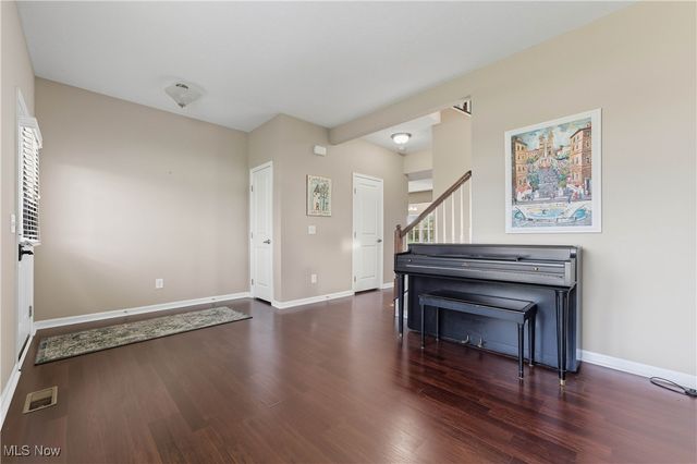 6456 Horseshoe Avenue NE, Canton, OH 44721