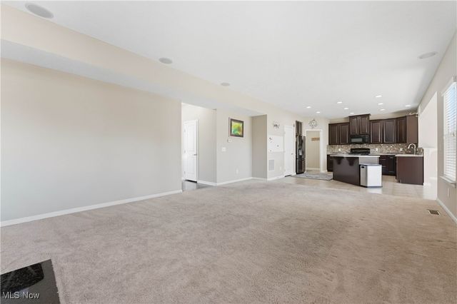 6456 Horseshoe Avenue NE, Canton, OH 44721