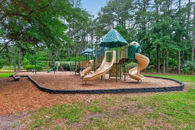 4 Beech Hill Court, Hilton Head Island, SC 29928