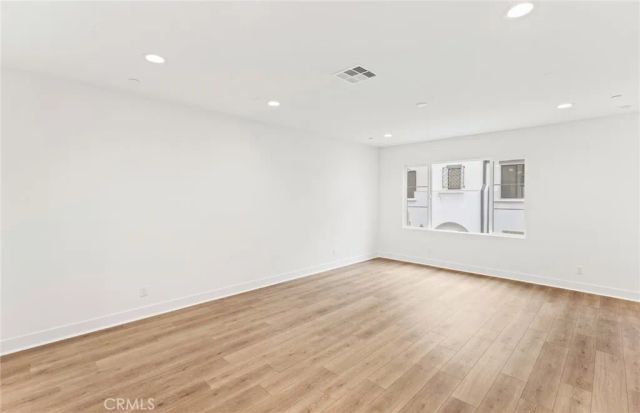 106 Kimberwick Court, Burbank, CA 91506