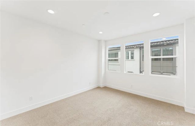 106 Kimberwick Court, Burbank, CA 91506