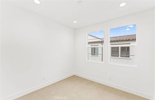 106 Kimberwick Court, Burbank, CA 91506