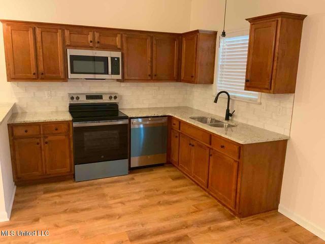 564 Buchanan Road, Holly Springs, MS 38635