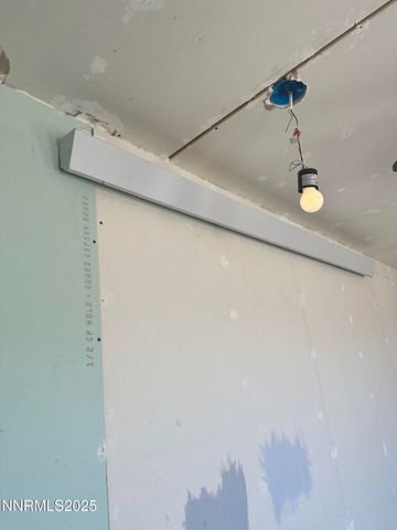 2068 NE Sierra Vista Drive, Tonopah, NV 89049