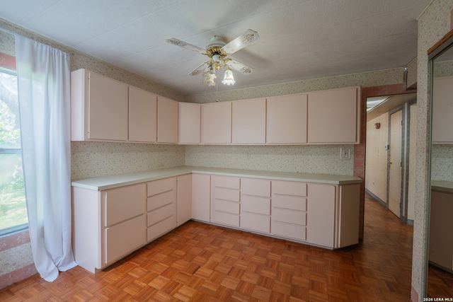 107 Sun Valley Dr, Spring Branch, TX 78070