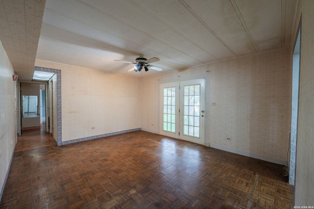 107 Sun Valley Dr, Spring Branch, TX 78070