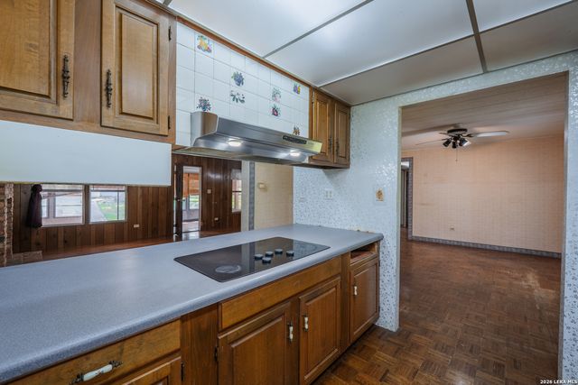 107 Sun Valley Dr, Spring Branch, TX 78070