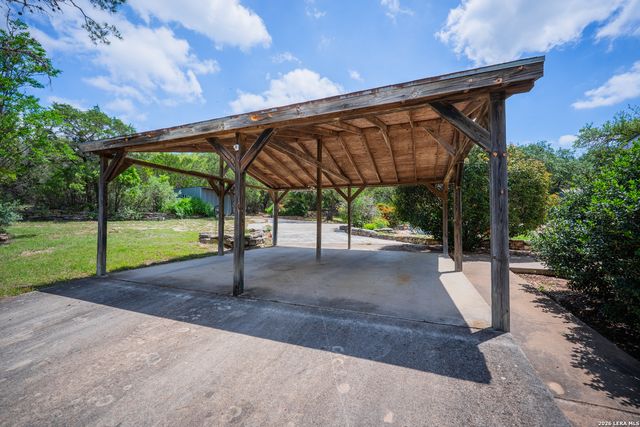 107 Sun Valley Dr, Spring Branch, TX 78070