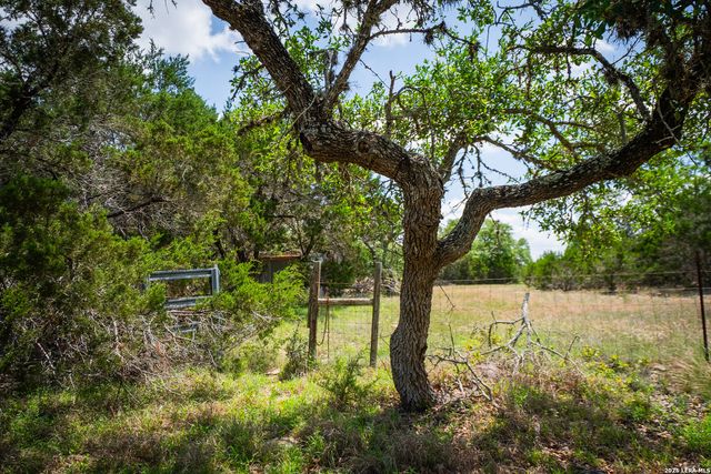 107 Sun Valley Dr, Spring Branch, TX 78070
