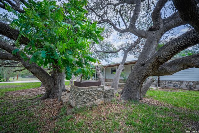 107 Sun Valley Dr, Spring Branch, TX 78070