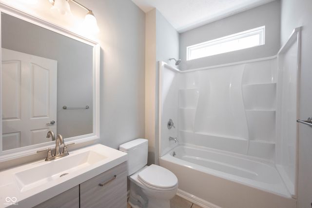 13023 Venito Trail, Fishers, IN 46037