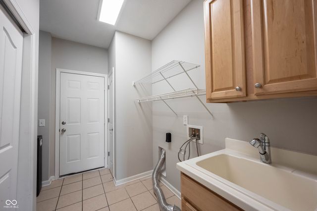 13023 Venito Trail, Fishers, IN 46037