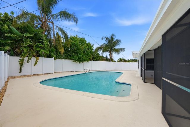1348 BUCKINGHAM DRIVE, Clearwater, FL 33756