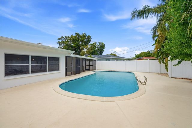 1348 BUCKINGHAM DRIVE, Clearwater, FL 33756