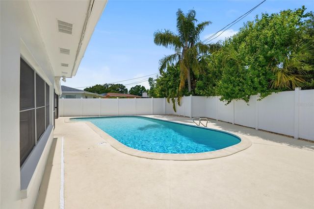 1348 BUCKINGHAM DRIVE, Clearwater, FL 33756