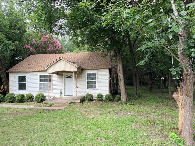 310 College Street, Wilmer, TX 75172