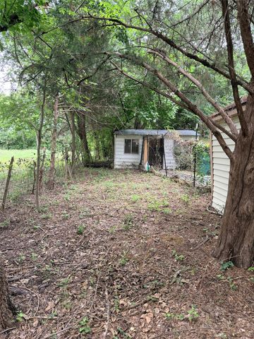 310 College Street, Wilmer, TX 75172