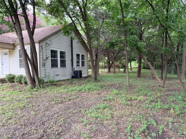 310 College Street, Wilmer, TX 75172
