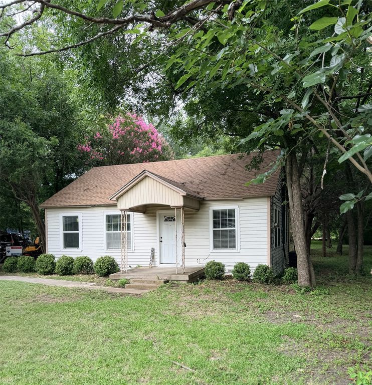 310 College Street, Wilmer, TX 75172