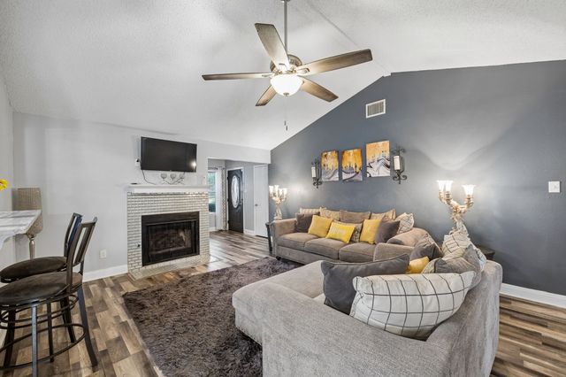1316 Cy Blackburn Circle, Dallas, TX 75217