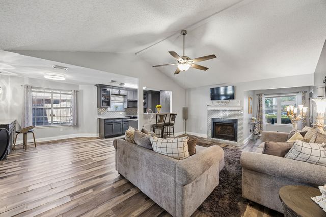 1316 Cy Blackburn Circle, Dallas, TX 75217