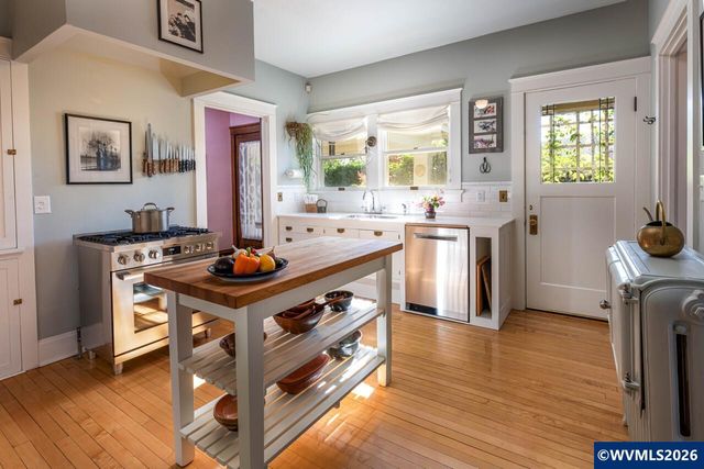 460 SW Jefferson Av, Corvallis, OR 97333