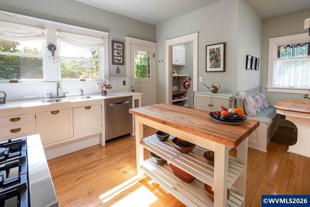 460 SW Jefferson Av, Corvallis, OR 97333
