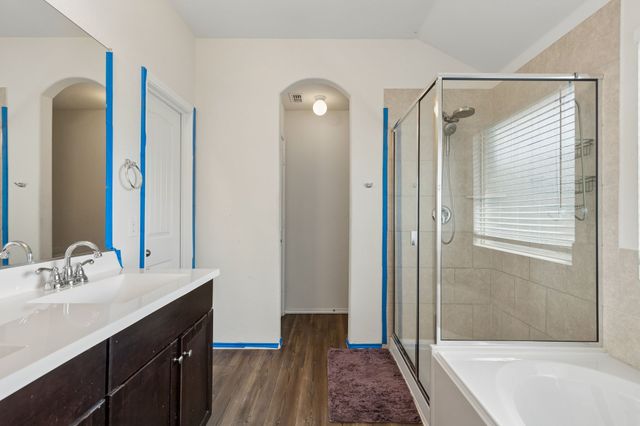 14401 Leadrope Circle, Fort Worth, TX 76052