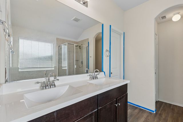 14401 Leadrope Circle, Fort Worth, TX 76052