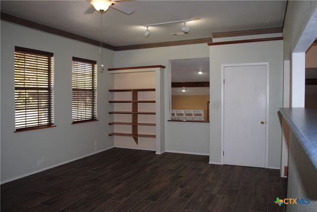 13019 W Adams Avenue, Belton, TX 76513