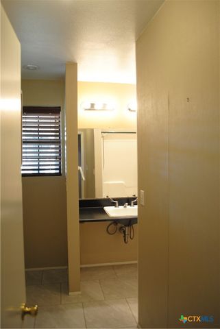 13019 W Adams Avenue, Belton, TX 76513