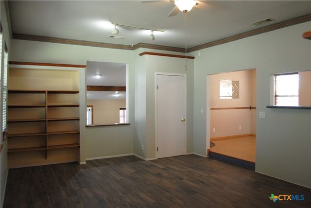 13019 W Adams Avenue, Belton, TX 76513