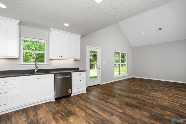 407 North College Street, Glencoe, AL 35905