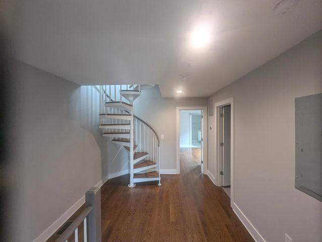 64 Gadsden Street B, Charleston, SC 29401