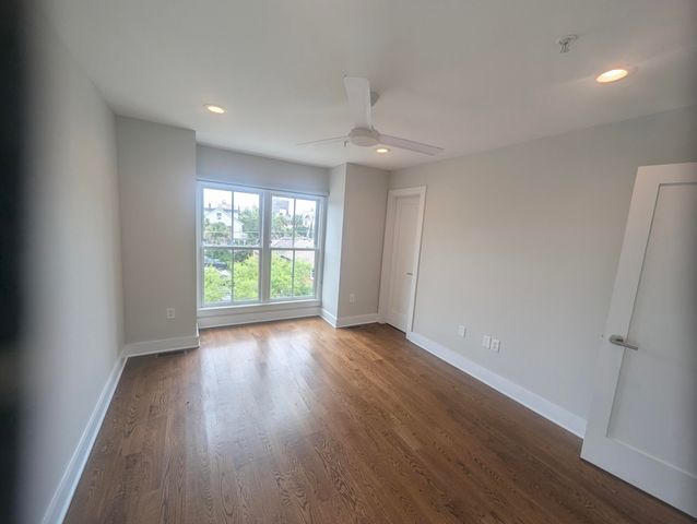 64 Gadsden Street B, Charleston, SC 29401