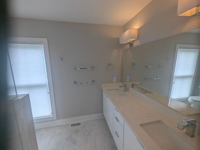 64 Gadsden Street B, Charleston, SC 29401