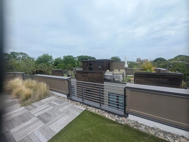 64 Gadsden Street B, Charleston, SC 29401