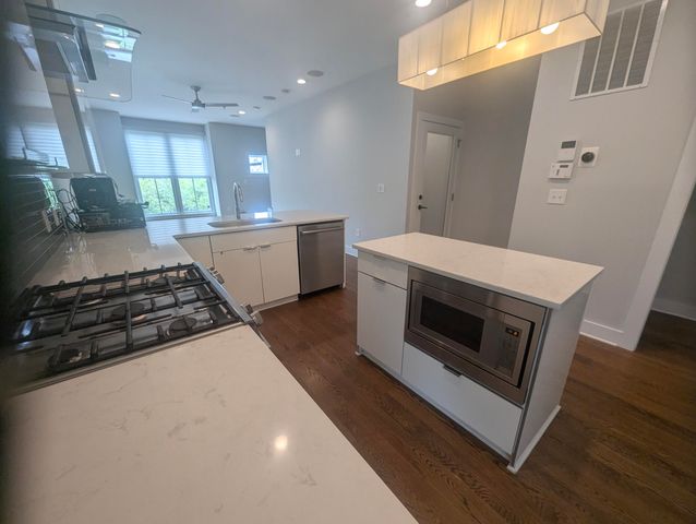 64 Gadsden Street B, Charleston, SC 29401