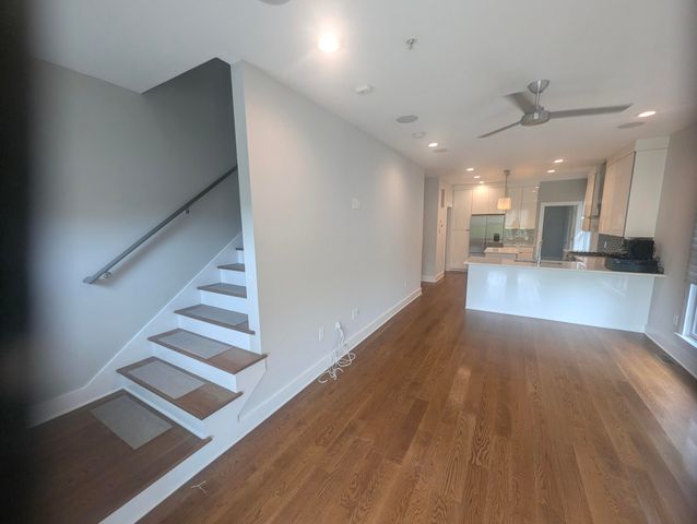 64 Gadsden Street B, Charleston, SC 29401