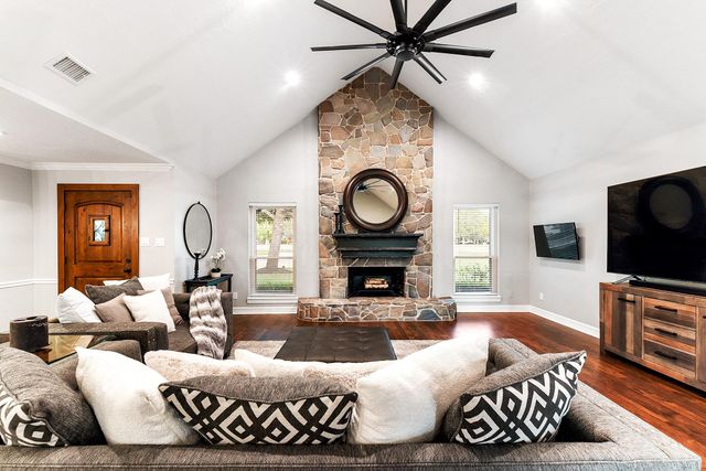 7519 Foster Creek Drive, Richmond, TX 77406