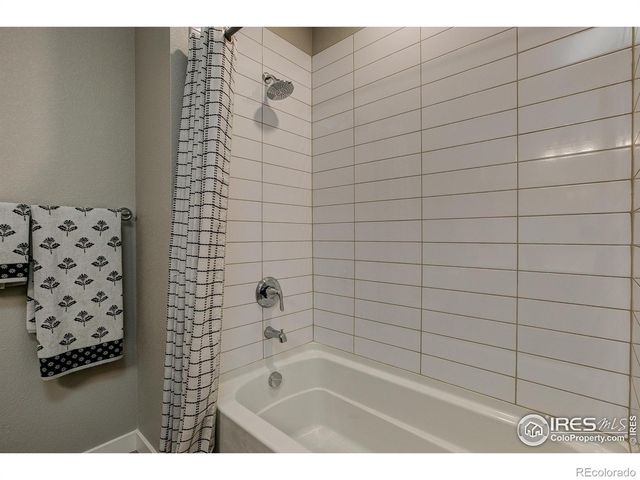 410 High Point Drive 202, Longmont, CO 80504