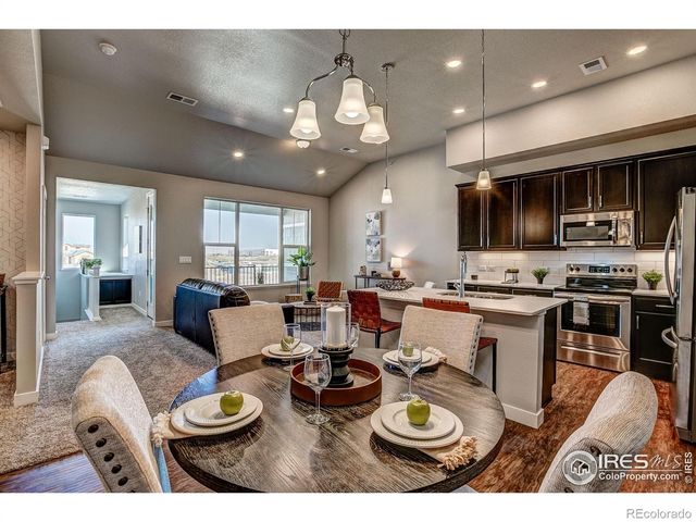 410 High Point Drive 202, Longmont, CO 80504