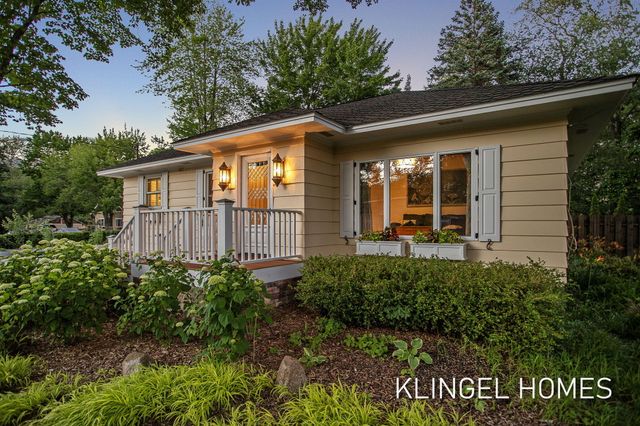 17586 168th Avenue, Spring Lake, MI 49456