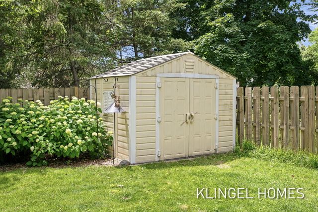 17586 168th Avenue, Spring Lake, MI 49456