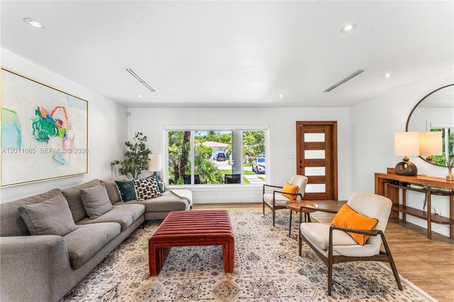 1531 Consolata Ave, Coral Gables, FL 33146