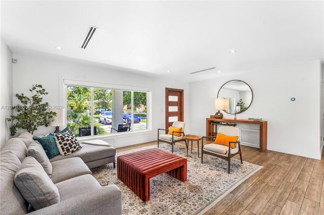 1531 Consolata Ave, Coral Gables, FL 33146