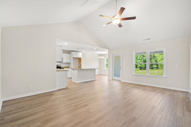 878 Owls Nest Dr., Conway, SC 29527