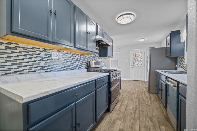 339 Creath, San Antonio, TX 78221