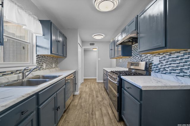 339 Creath, San Antonio, TX 78221