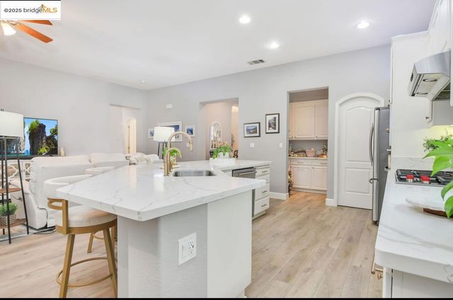 1771 Wilde Dr, Discovery Bay, CA 94505